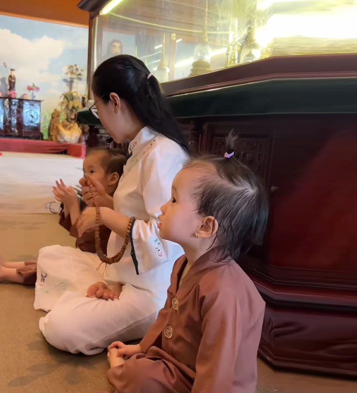 Bạn Lala cứ mẹ ơi bánh…bánh …bánh muốn bình yên cũng khó 🤣🤣🤣